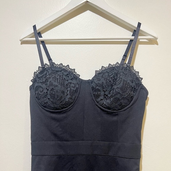 BEBE Asymmetrical Hem Black Lace Mini Dress removable straps Size Medium - Picture 2 of 11